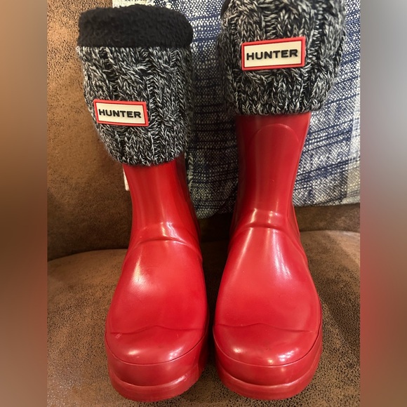 Hunter Boots and Socks EUC - Picture 3 of 6